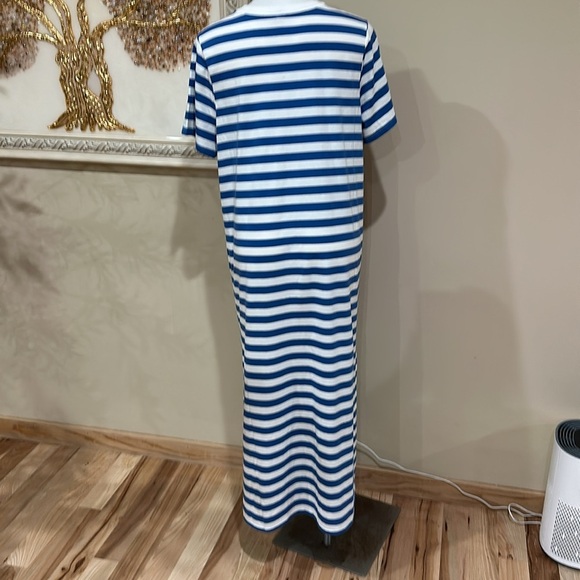 Old Navy Blue and White Striped Maxi Dress Vintage Crew-Neck Maxi T-Shirt Dress - Picture 4 of 5